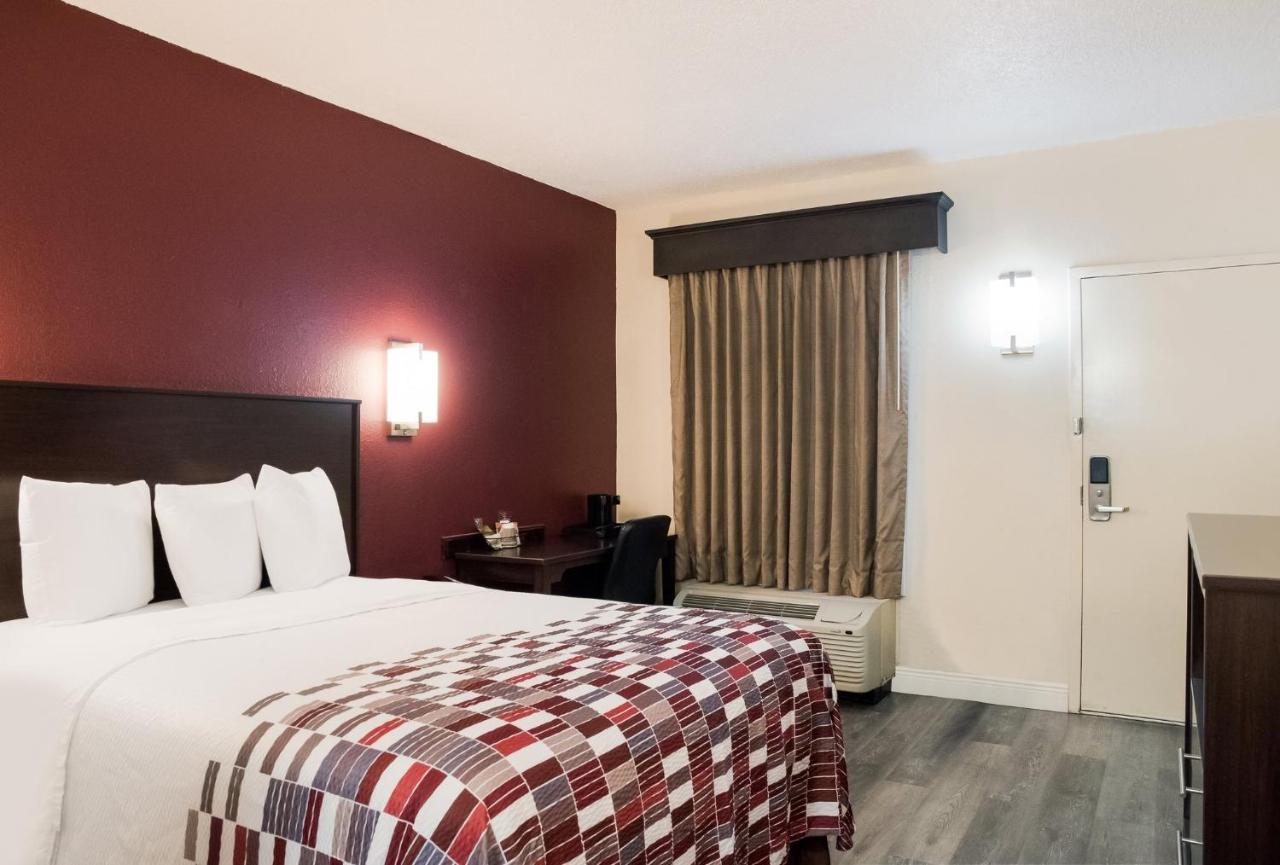 Red Roof Inn Tupelo Exterior foto